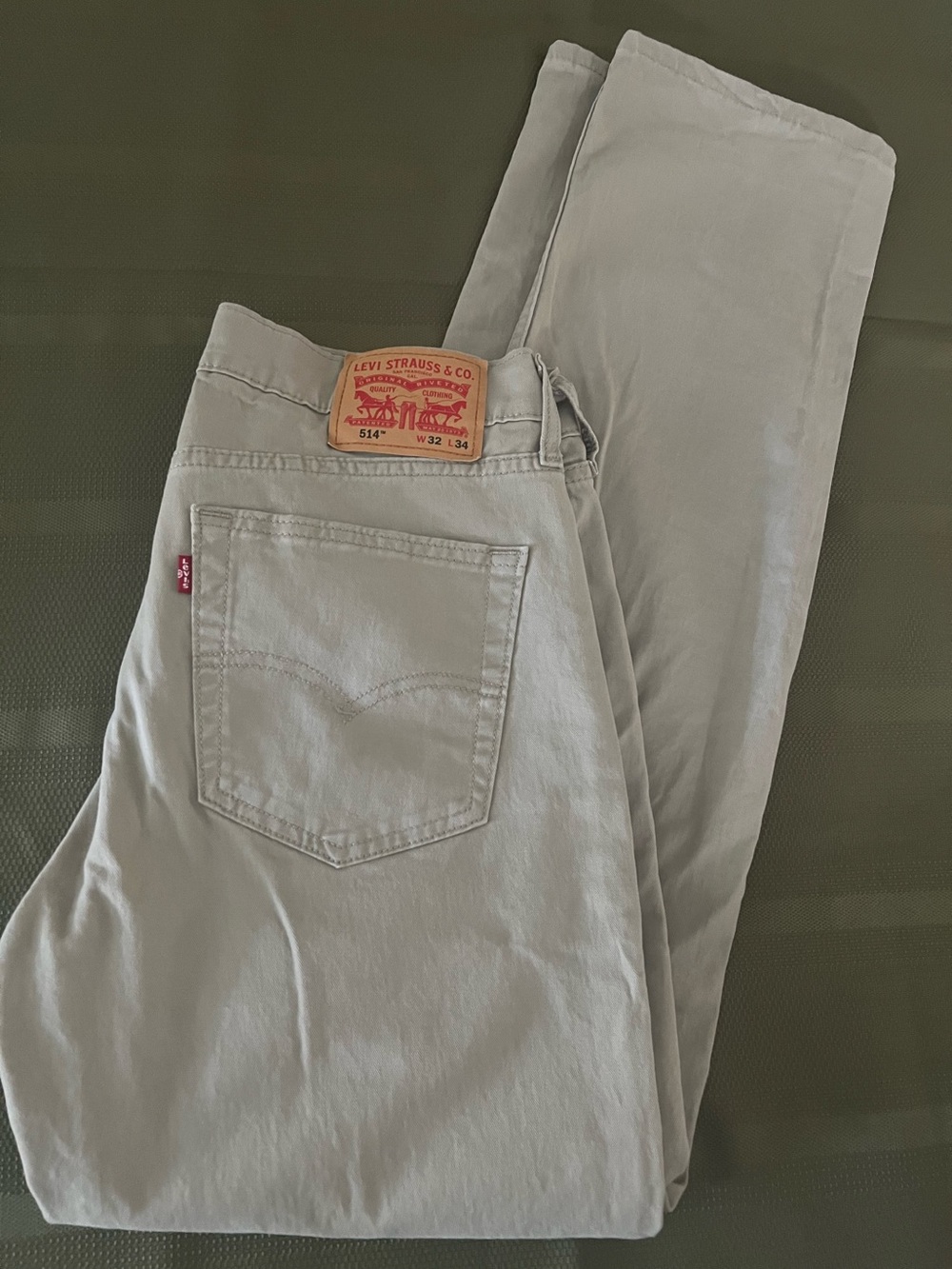 Men’s Khaki Levi 514 Jeans NWOT 32 x 34